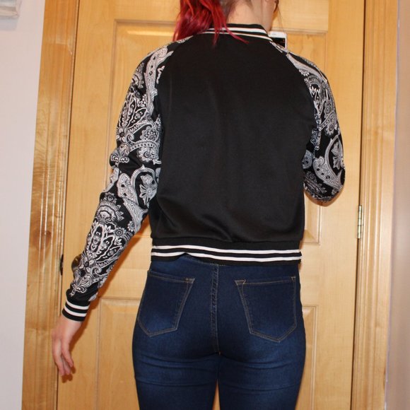 Patterned Jacket - Picture 4 of 6